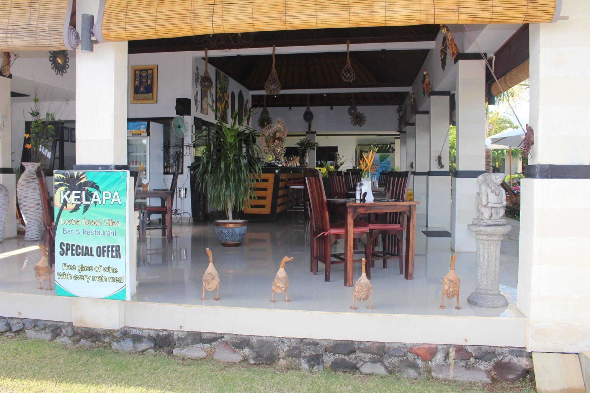 Kelapa Lovina Beach Villa Exterior photo